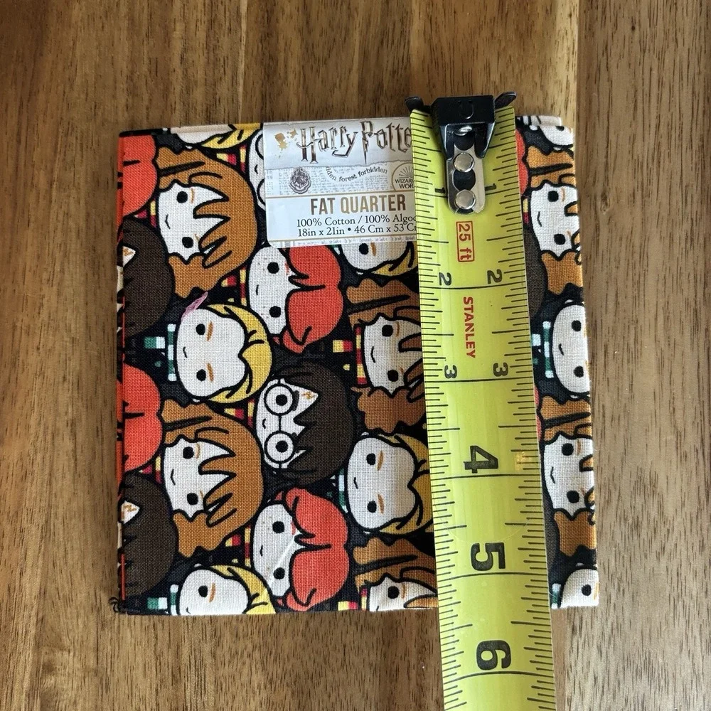 1 HARRY POTTER WIZARDING WORLD FAT QUARTER FABRIC 18